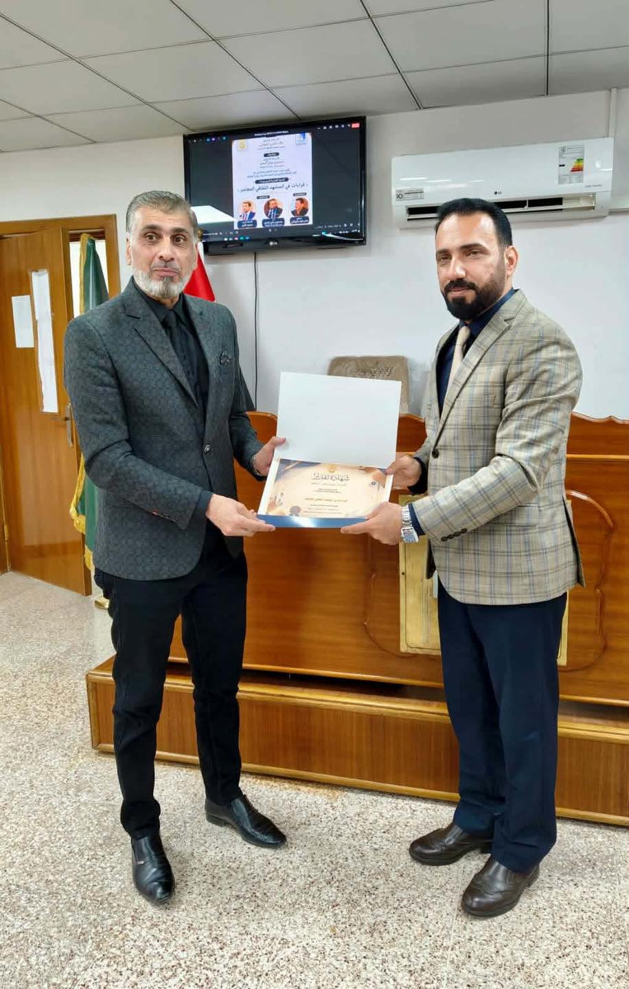 قصر الثقافة النجفي يناقش المشهد الثقافي المعاصر برعاية مركز دراسات الكوفة