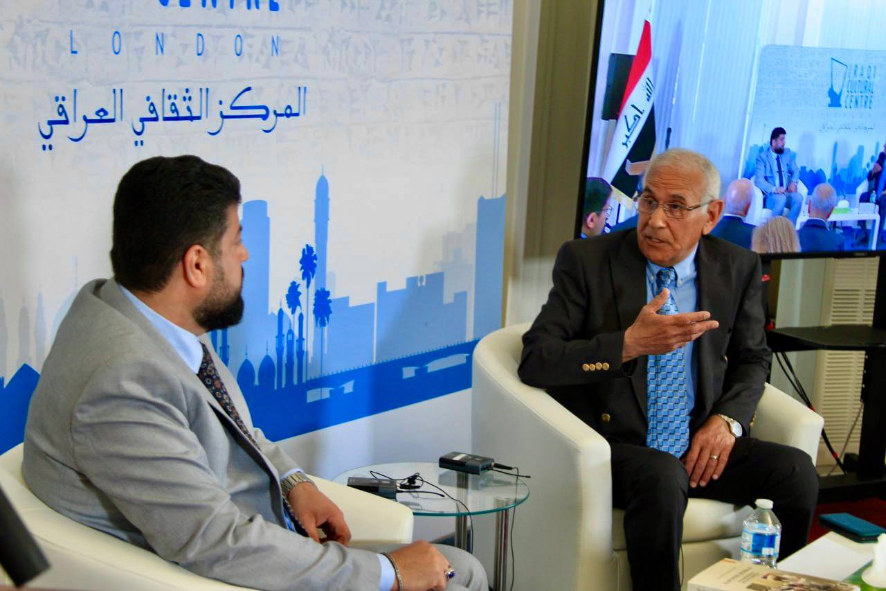 شهد المركز الثقافي العراقي في لندن أمسية فكرية وثقافية مميزة بعنوان "التنوع الثقافي قوة التعايش – العراقيون في المهجر"، بحضور نخبة من أبناء الجالية العراقية والمهتمين بالشأن الثقافي والاجتماعي.