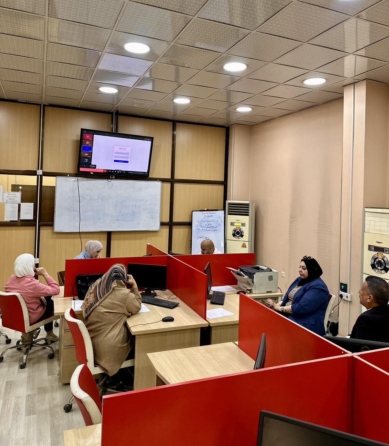 تعزيز مهارات البيوت الثقافية في ادارة المحتوى الرقمي عبر الموقع الرسمي في ورشة لدائرة العلاقات الثقافية