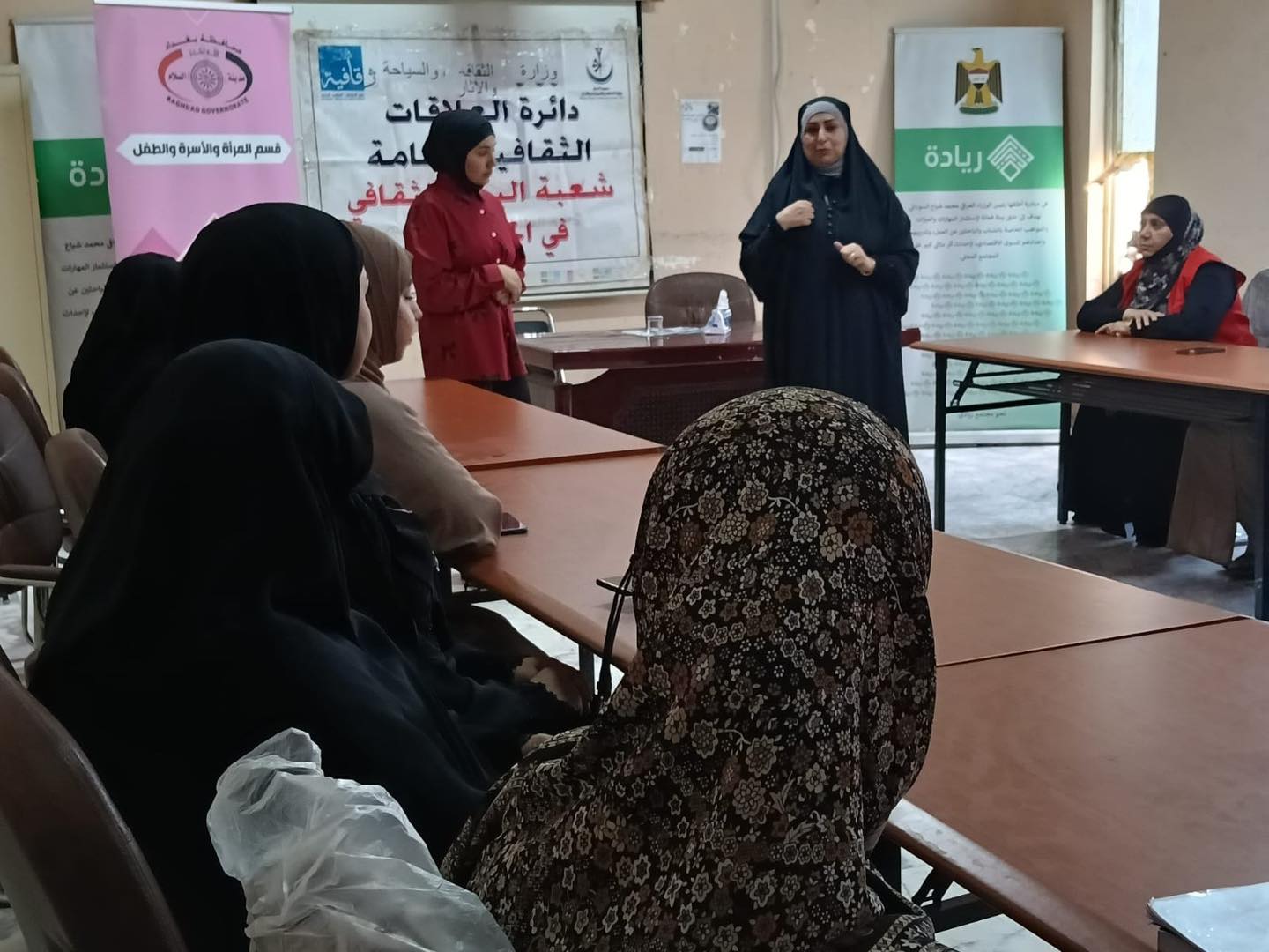 البيت الثقافي في الحسينية يقيم محاضرة  عند دور المرأة في المجتمع