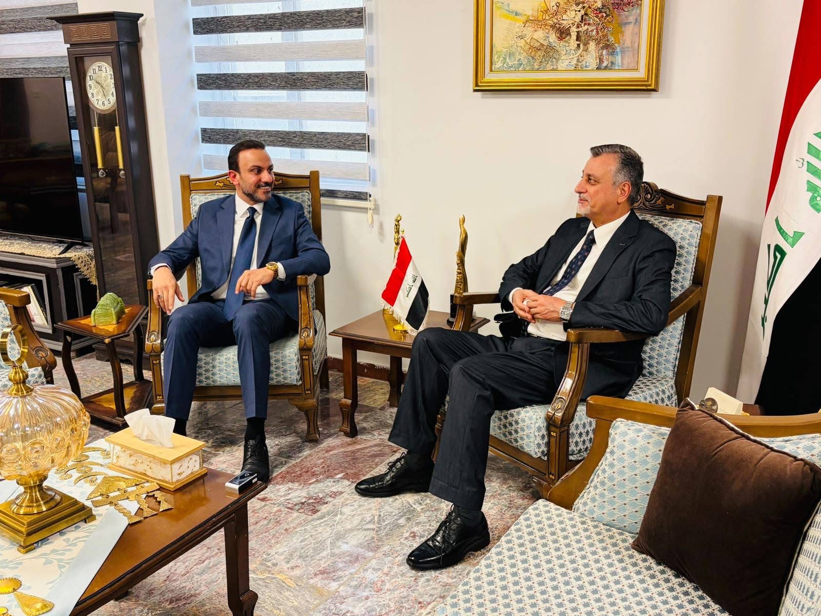 الاستاذ الدكتور علاء ابو الحسن العلاق يلتقي مدير عام دار الكتب والوثائق